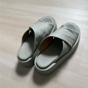 Women's Gray-Green Platform Leather Sandals